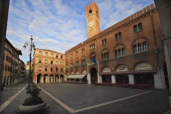 piazza-signori-treviso.webp